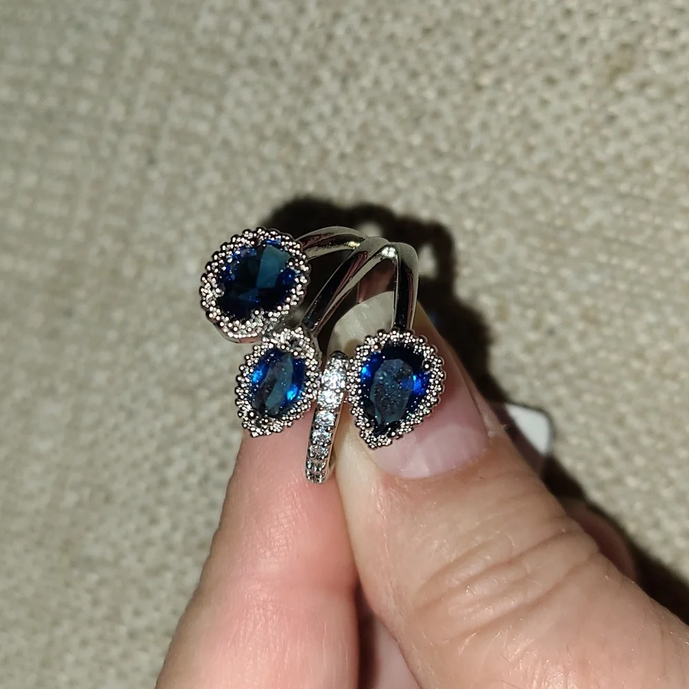 Ring - Picture 1 of 5